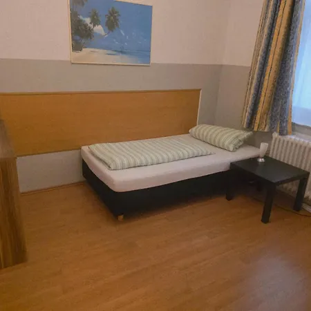 Apartment Johnny's Wohnen Auf Zeit