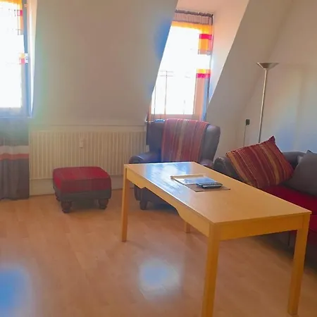 Apartment Johnny's Wohnen Auf Zeit *