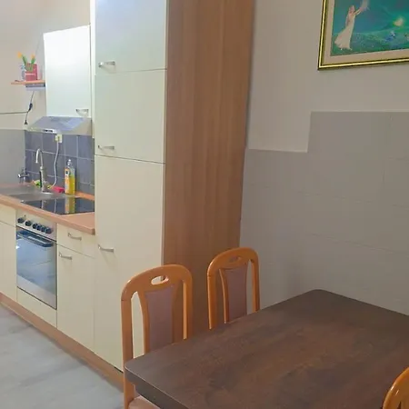 Johnny's Wohnen Auf Zeit *