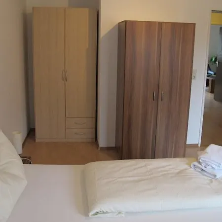 Johnny's Wohnen Auf Zeit * Duisburg